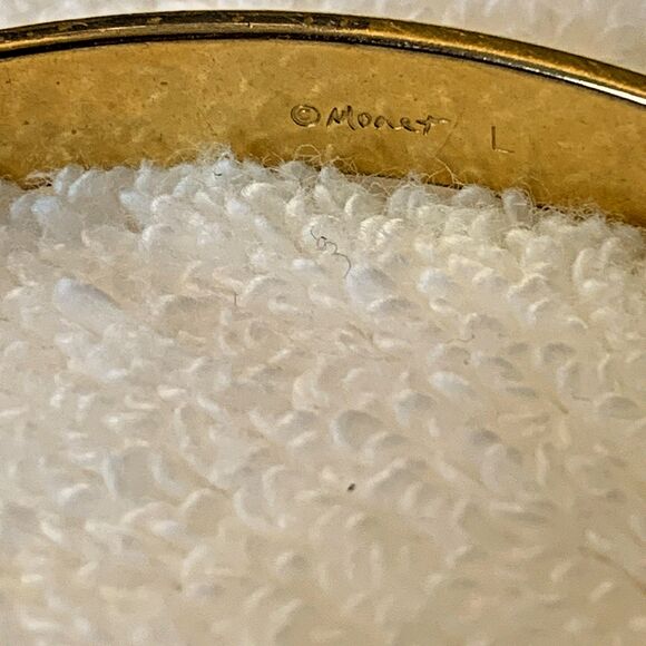 Vintage Monet Signed Gold-Tone Bangle Bracelet Minimalist 1960s–70s - Picture 3 of 11